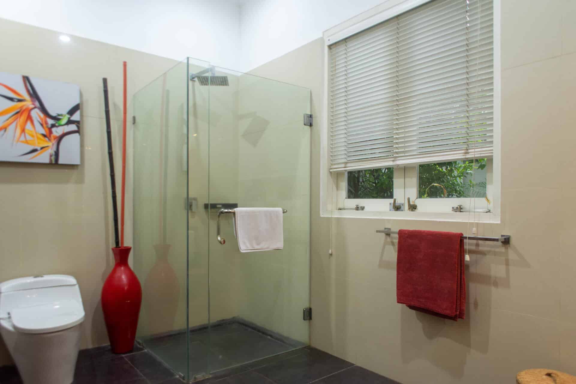 5-Bedroom Villa in Central Seminyak walking distance to the Beach — image 15
