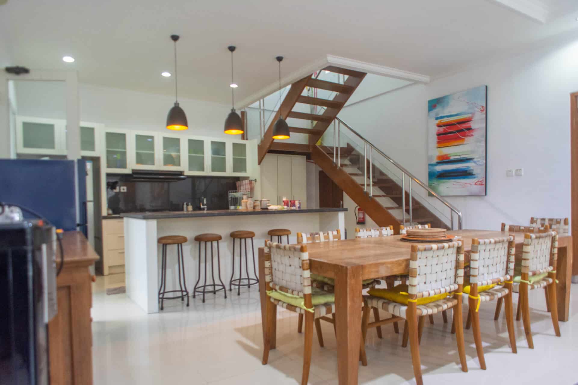 5-Bedroom Villa in Central Seminyak walking distance to the Beach — image 13