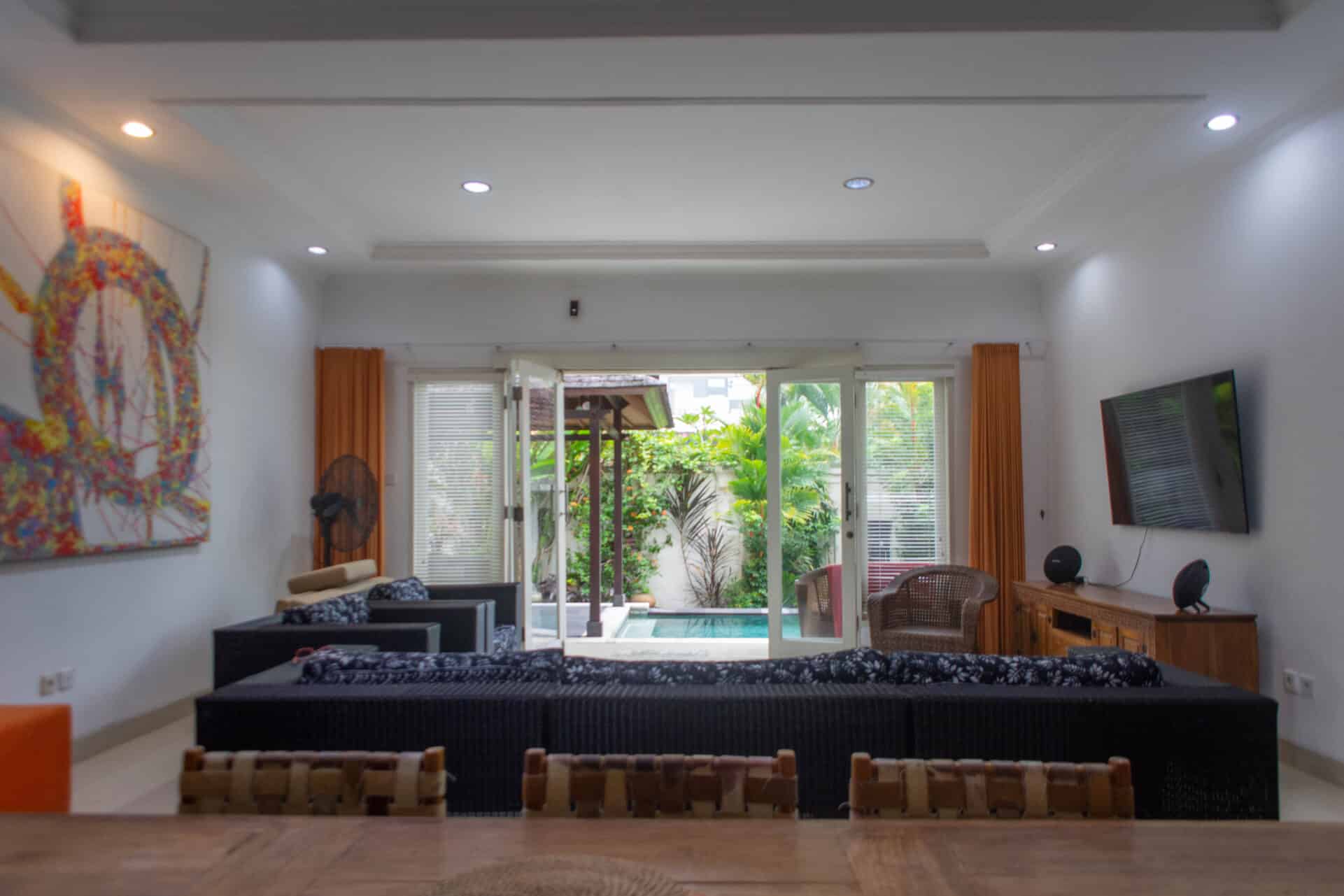 5-Bedroom Villa in Central Seminyak walking distance to the Beach — image 6