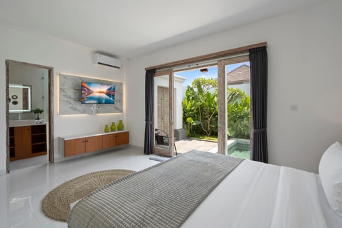 Serenity - 2BR Villa with Pool, Canggu in Seminyak, Bali — image 6