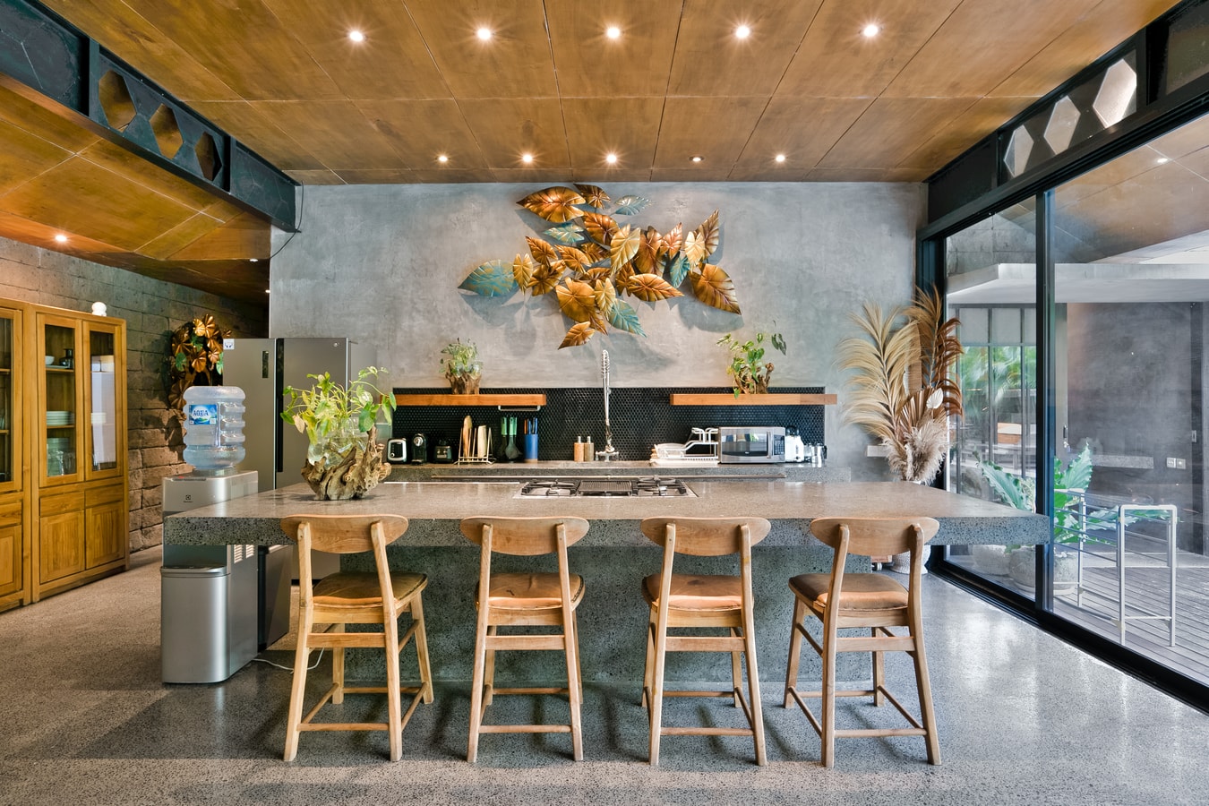 Love Supreme - 5BR Villa with Pool, Batu Bolong in Canggu, Bali — image 3