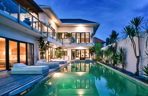 Abu - 5 Bedrooms with Pool and Rooftop in Berawa in Canggu, Bali — image 1