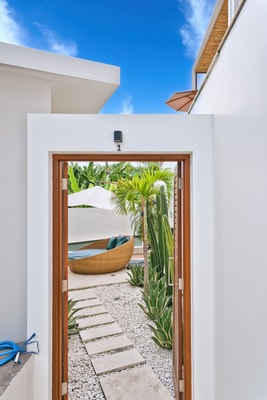 Luxury Canggu 1BR Suite | Sunkissed Pool & Sofabed in Canggu, Bali — image 12