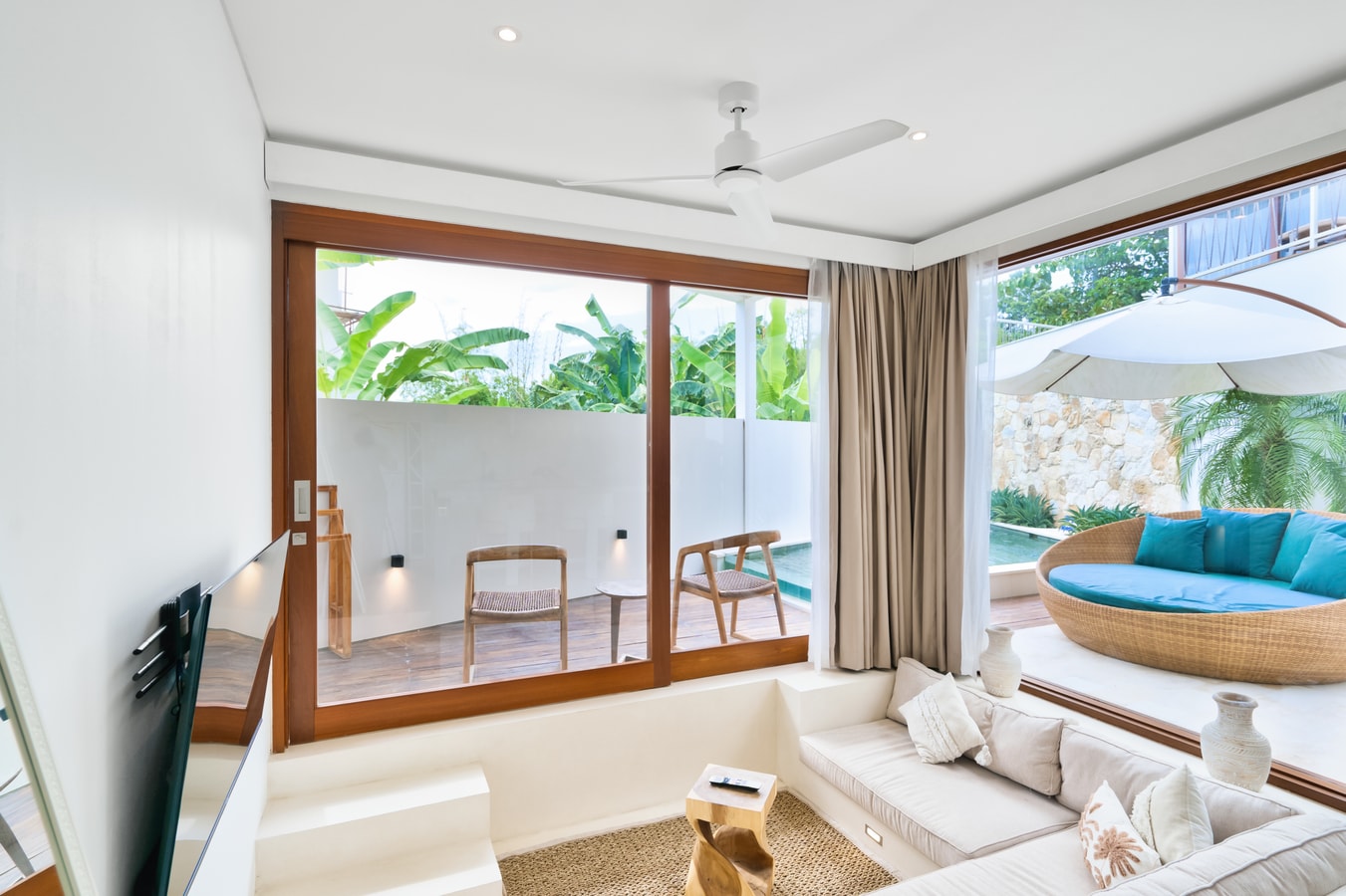 Luxury Canggu 1BR Suite | Sunkissed Pool & Sofabed in Canggu, Bali — image 3