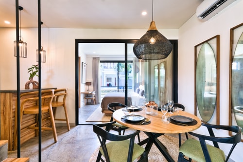 Berawa Townhouse 5 - Pool and Rooftop Jacuzzi in Canggu, Bali — image 6