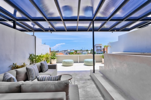 Berawa Townhouse 5 - Pool and Rooftop Jacuzzi in Canggu, Bali — image 8