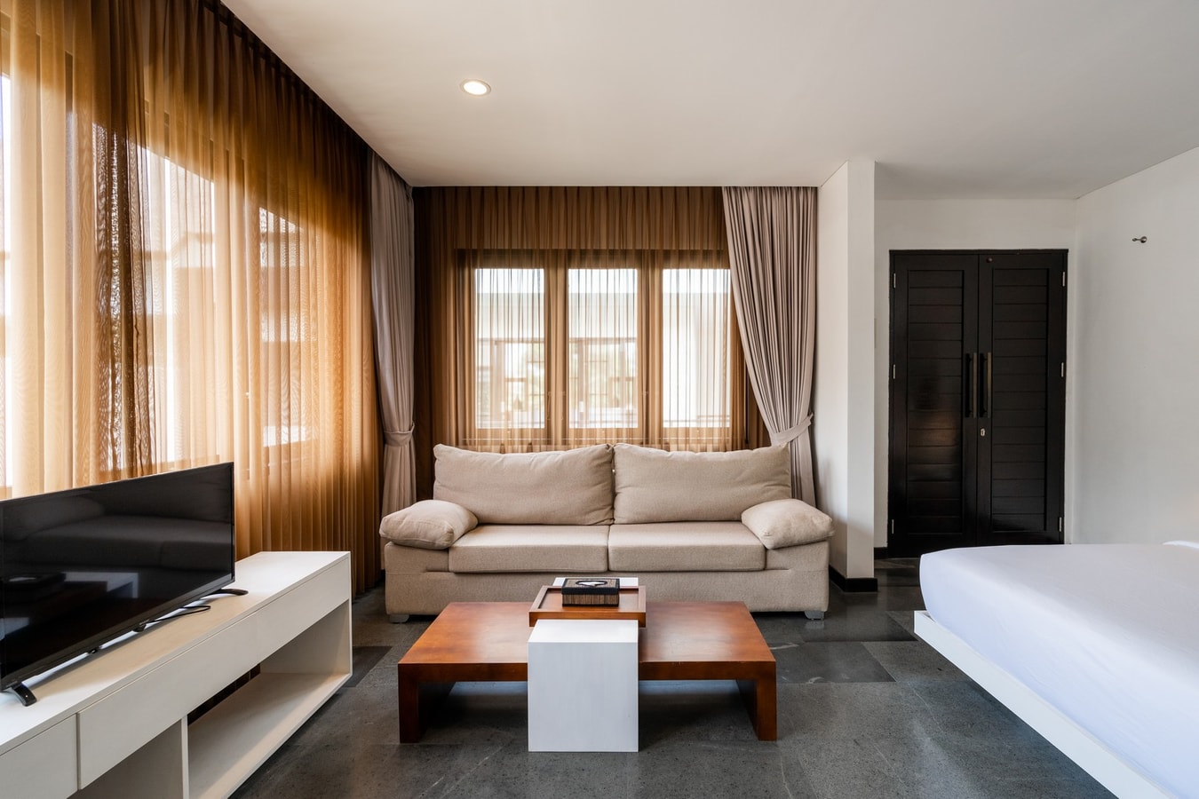 Ombak - 3BR Villa with Pool & Club House, Cemagi in Pererenan, Bali — image 17