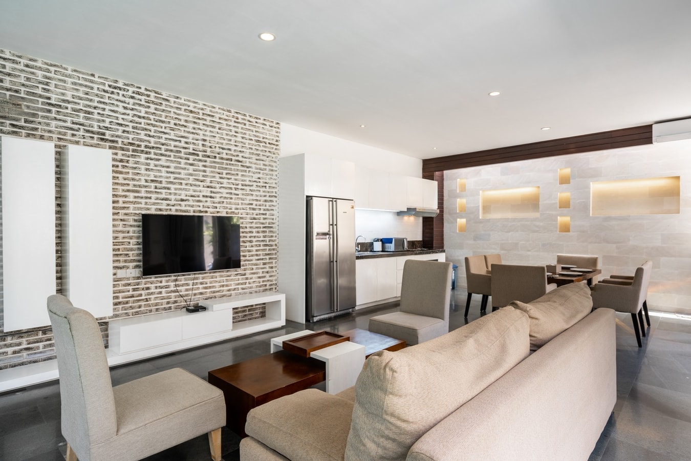 Ombak - 3BR Villa with Pool & Club House, Cemagi in Pererenan, Bali — image 3