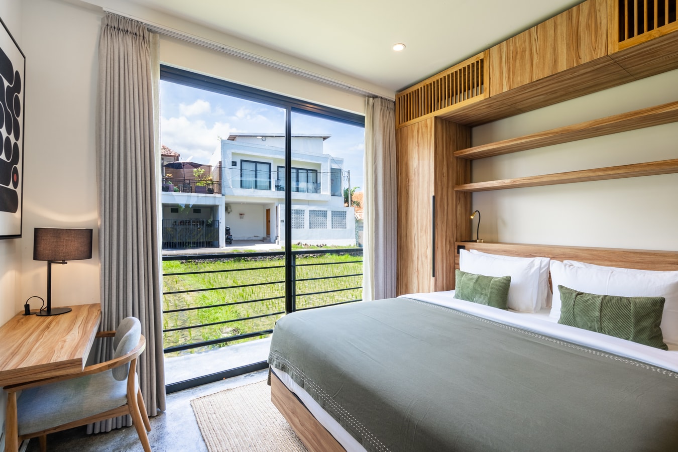 Berawa Townhouse 7 - Pool & Rooftop Jacuzzi in Canggu, Bali — image 7