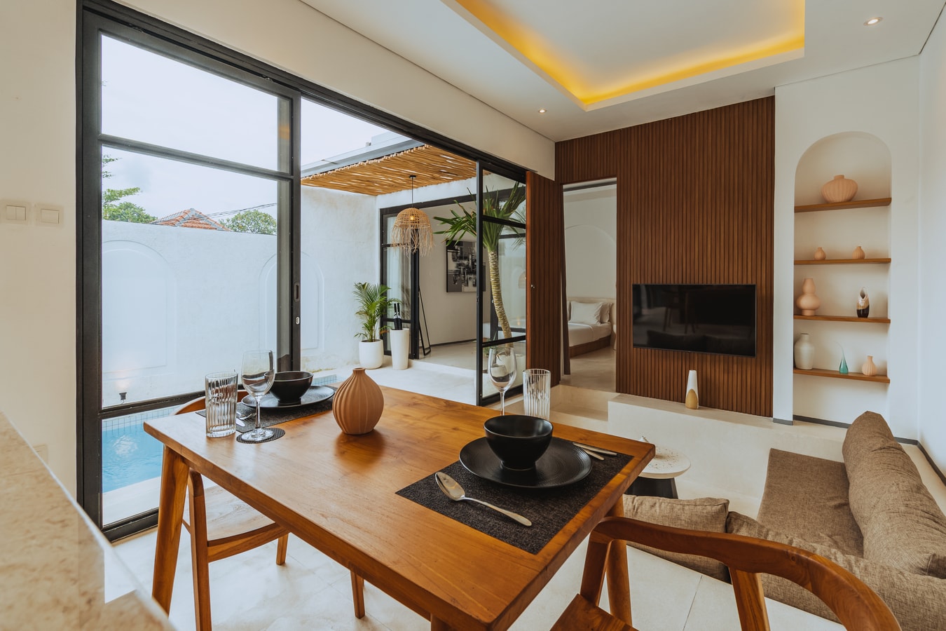 1BR Mediterranean Central Canggu Stay | Sleek Pool in Canggu, Bali — image 19