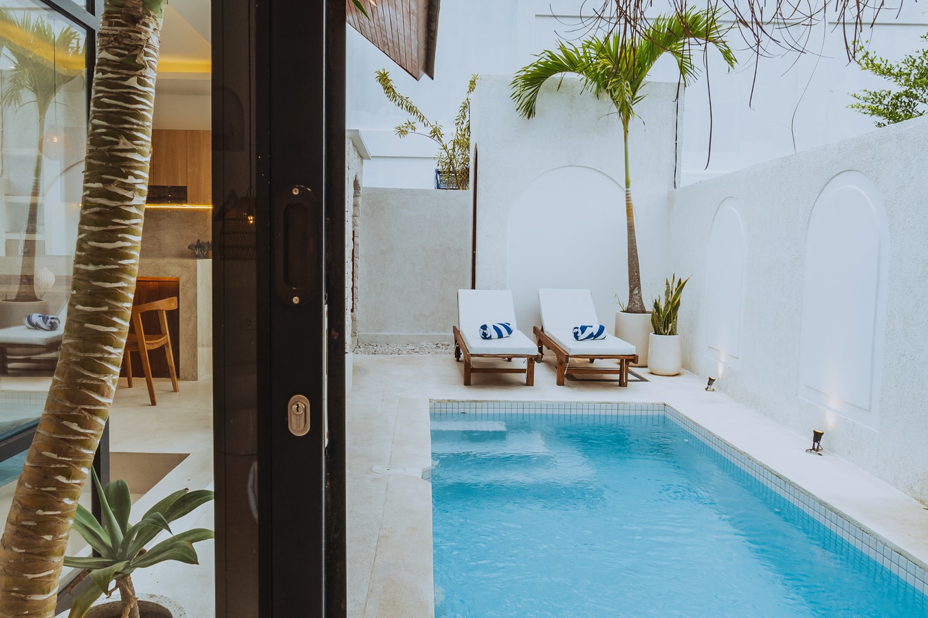 1BR Mediterranean Central Canggu Stay | Sleek Pool in Canggu, Bali — image 15