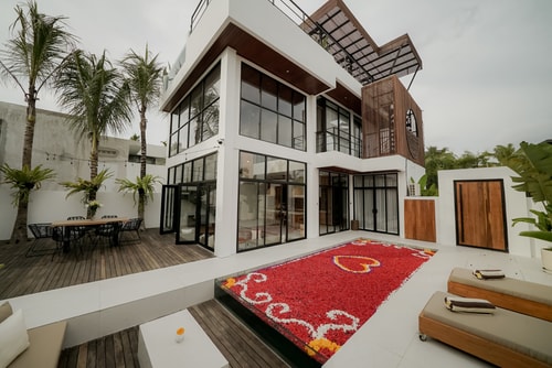 Modern Tropical Canggu 4BR Villa w/ Private Pool in Canggu, Bali — image 8