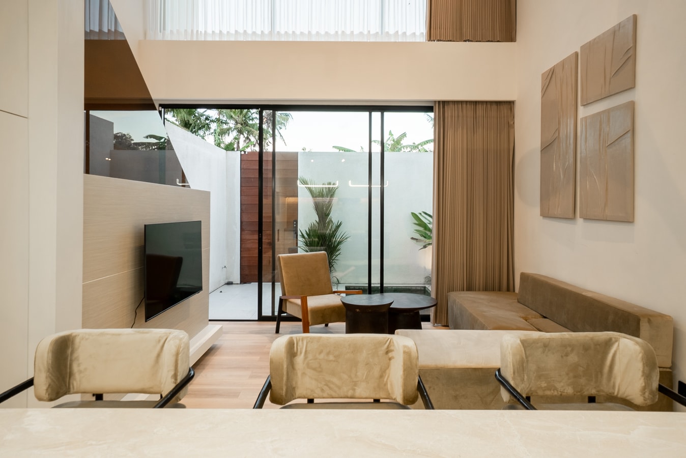 Canggu Modern Tropical 2BR Villa - Plunge Pool in Canggu, Bali — image 7