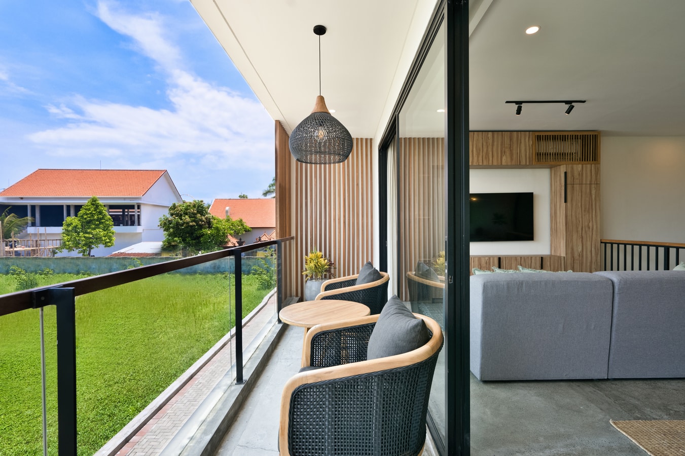 Berawa Townhouse 5 - Pool and Rooftop Jacuzzi in Canggu, Bali