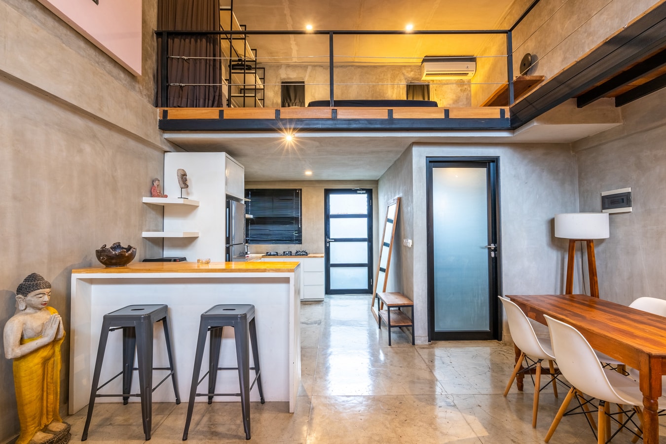Berawa Loft 2 - 1 Bedroom Loft with Poolside BBQ in Canggu, Bali — image 9