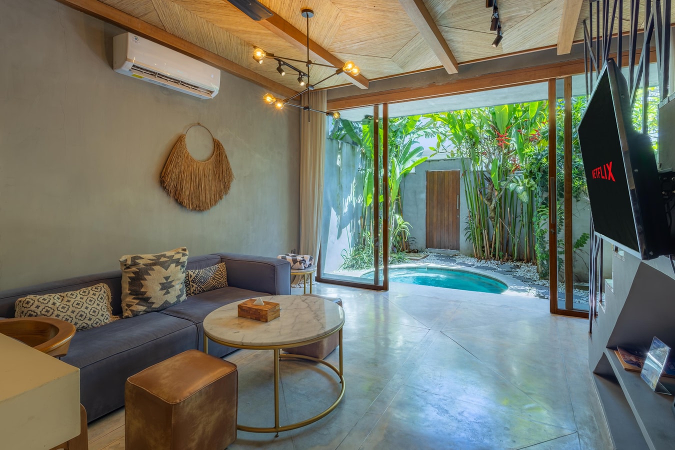 1BR Luxe Canggu Villa | Pool, Bath & Work Desk in Canggu, Bali