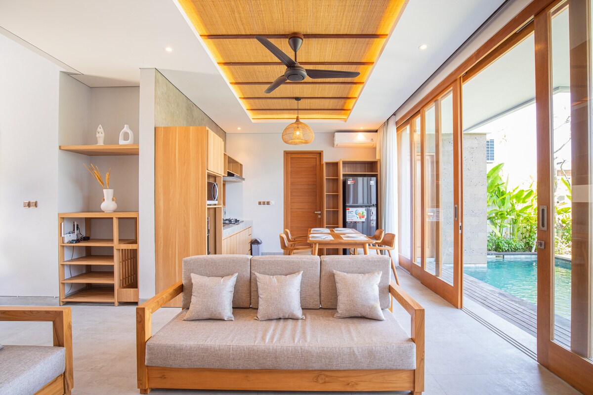 Coastal Surf Escape 2 Bedroom Private Villa in Canggu — image 3
