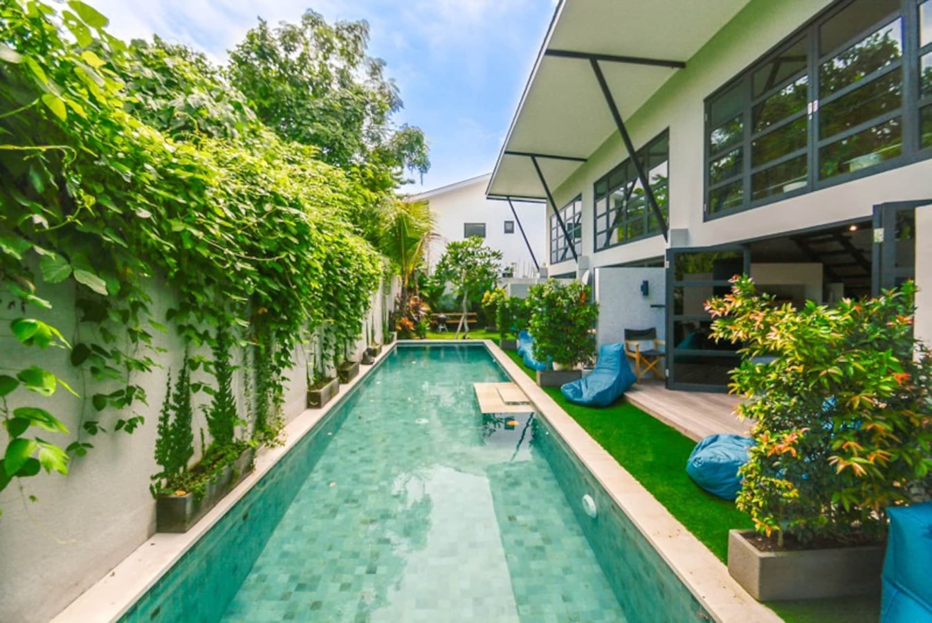 Berawa Loft 2 - 1 Bedroom Loft with Poolside BBQ in Canggu, Bali — image 13