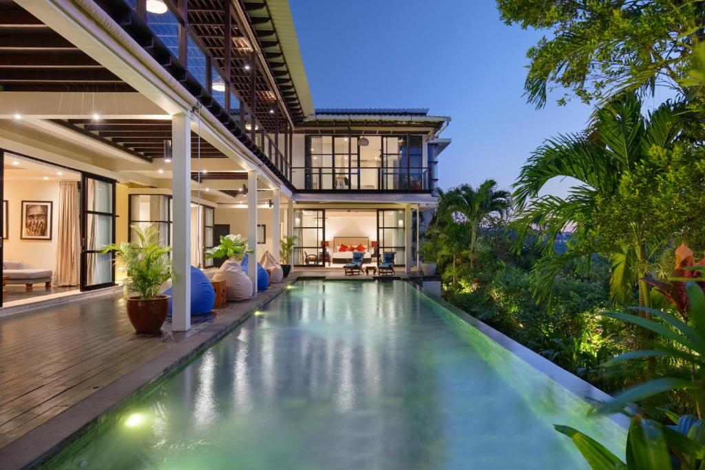 Panoramic Sea View 5 Bedroom Private Villa in Jimbaran — image 11