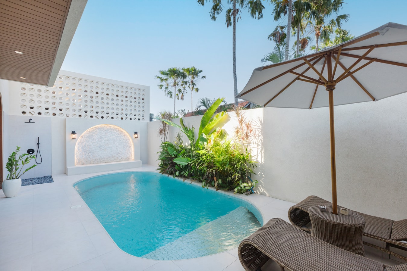 Casa Écru 2 - NEW 3 Bedroom Villa with Pool Berawa in Tibubeneng, Bali — image 13