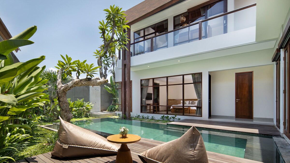 Seaside Serenity Escape 2 Bedroom Private Villa in Ketewel — image 3