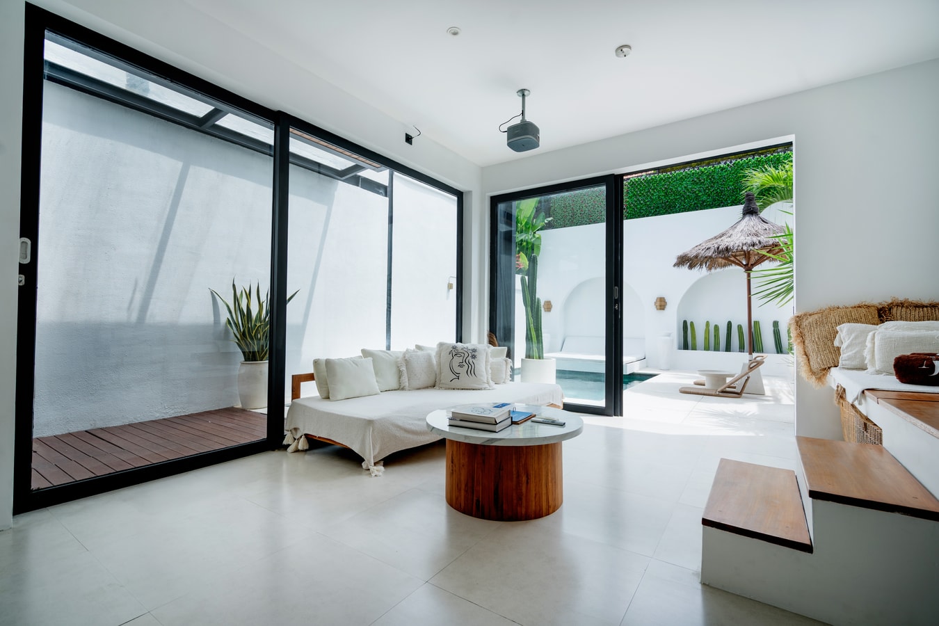 Casa Mija - 1 Bedroom Villa with Pool, Canggu in Canggu, Bali — image 19