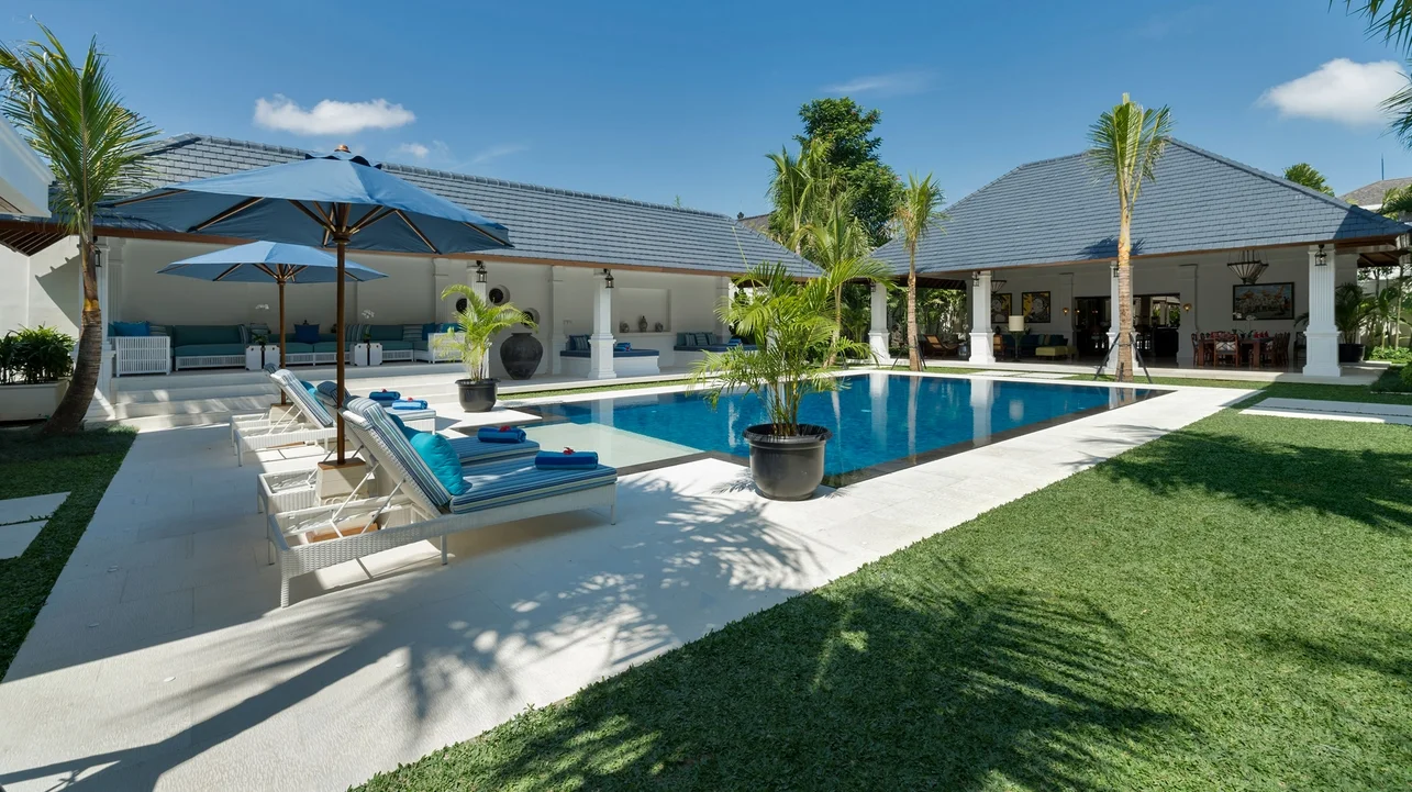 6-Bedroom Luxury Villa in Seminyak – BVI4514 — image 13