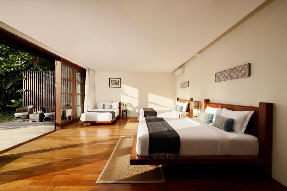 Grand Social Compound Private Villa in Canggu — image 2
