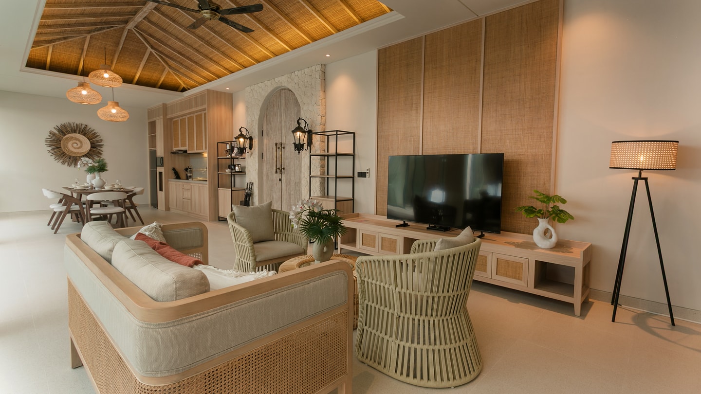 Deneva 8 - Bathtub & Pool Villa, Near Berawa Beach in Canggu, Bali — image 5