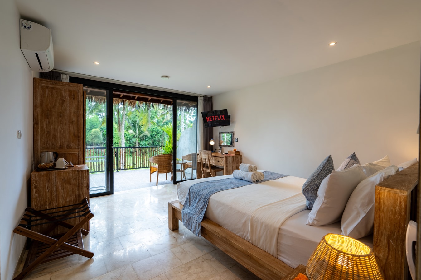 One Bedroom Suites - Paddy View in Ubud, Bali — image 11