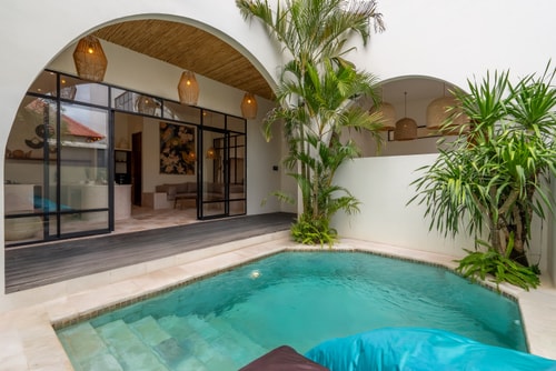 Berawa 1BR Luxury Villa | Pool, Walk to Cafés in Canggu, Bali — image 1