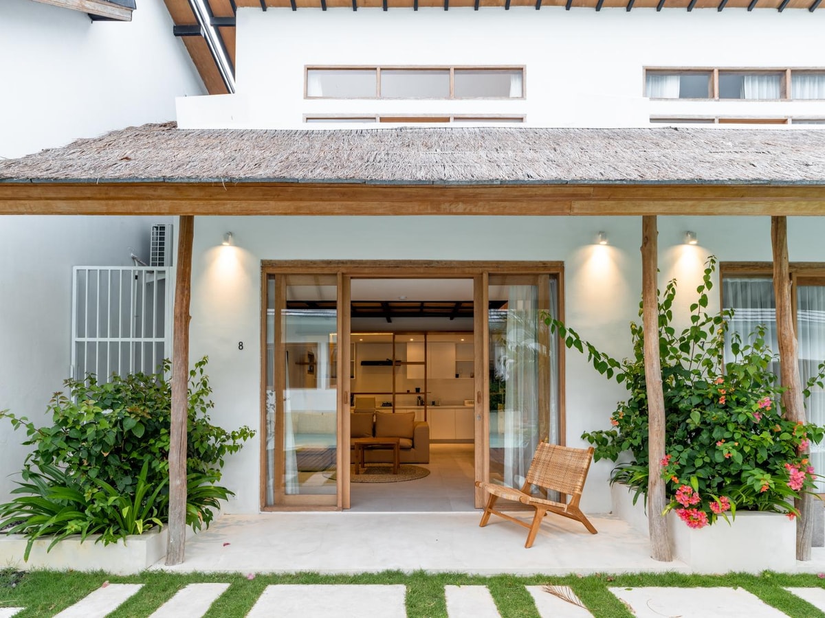 Tropical 1BR Loft with Shared Pool in Berawa in Canggu, Bali