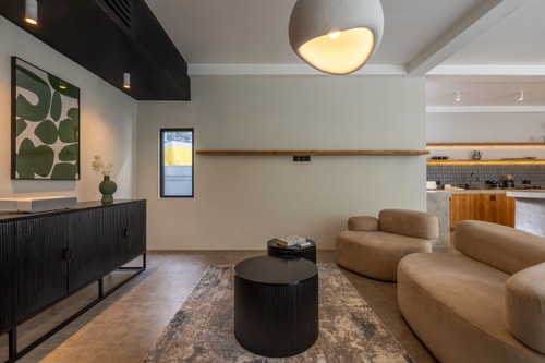 Canggu Designer 3BR Villa - Private Pool & Balcony in Pererenan, Bali — image 18