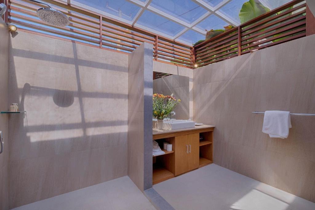 Homely Tropical Nest 3 Bedroom Private Villa in Canggu — image 2