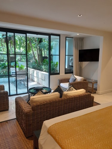 1BR Apart w/ Living Room, Kitchennete & Patio in Kerobokan, Bali — image 4