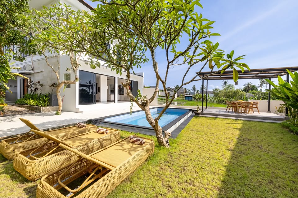 Elegant 3-Bedroom Home Overlooking Rice Fields in Tumbak Bayuh