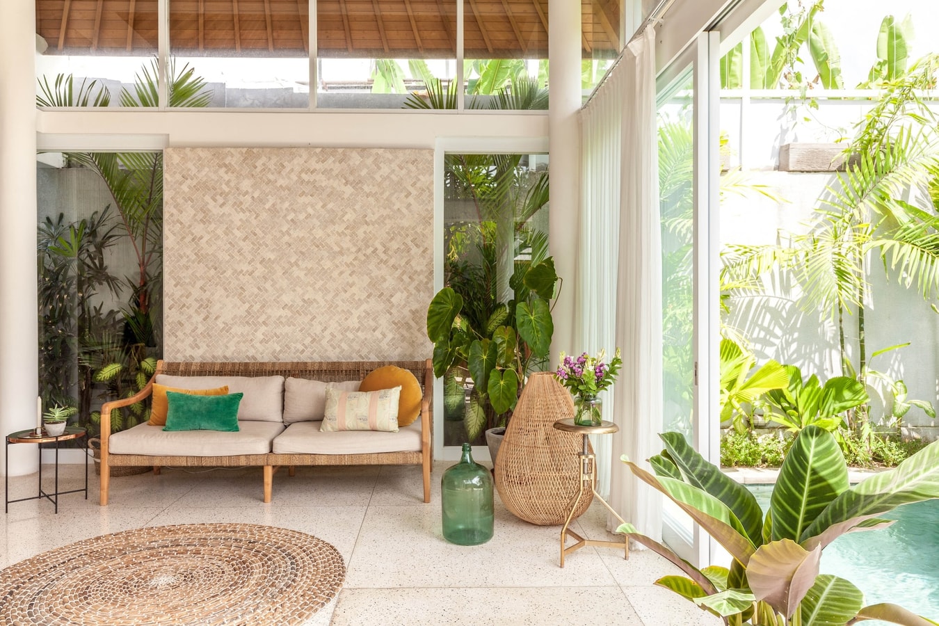 Family 2BR Villa walking distance to beach in Canggu, Bali — image 10