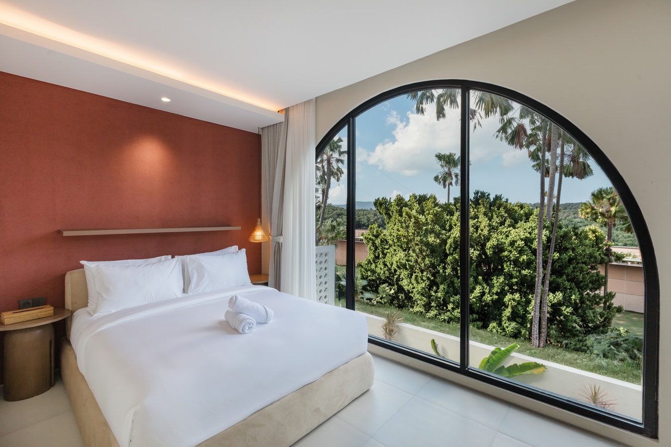 Casa Écru 2 - NEW 3 Bedroom Villa with Pool Berawa in Tibubeneng, Bali — image 5