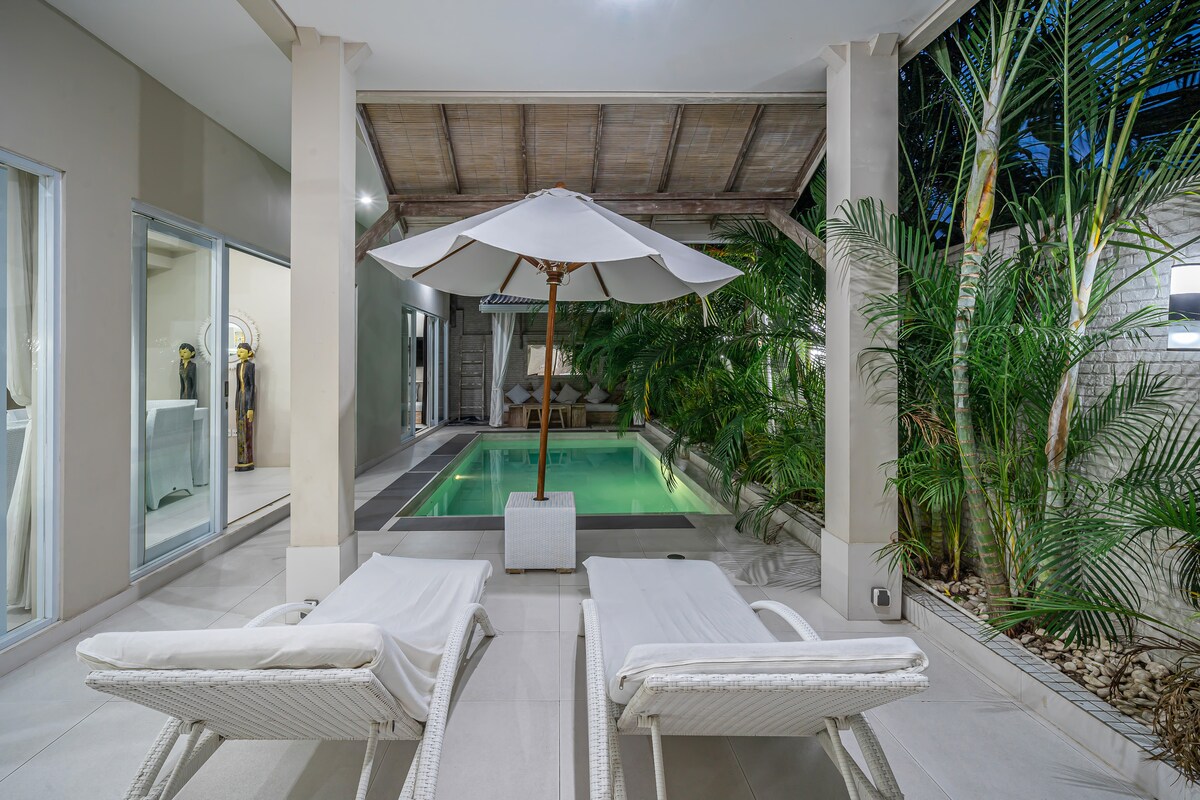 Bali Om Center — 5BR Villa Rental in Canggu — image 1