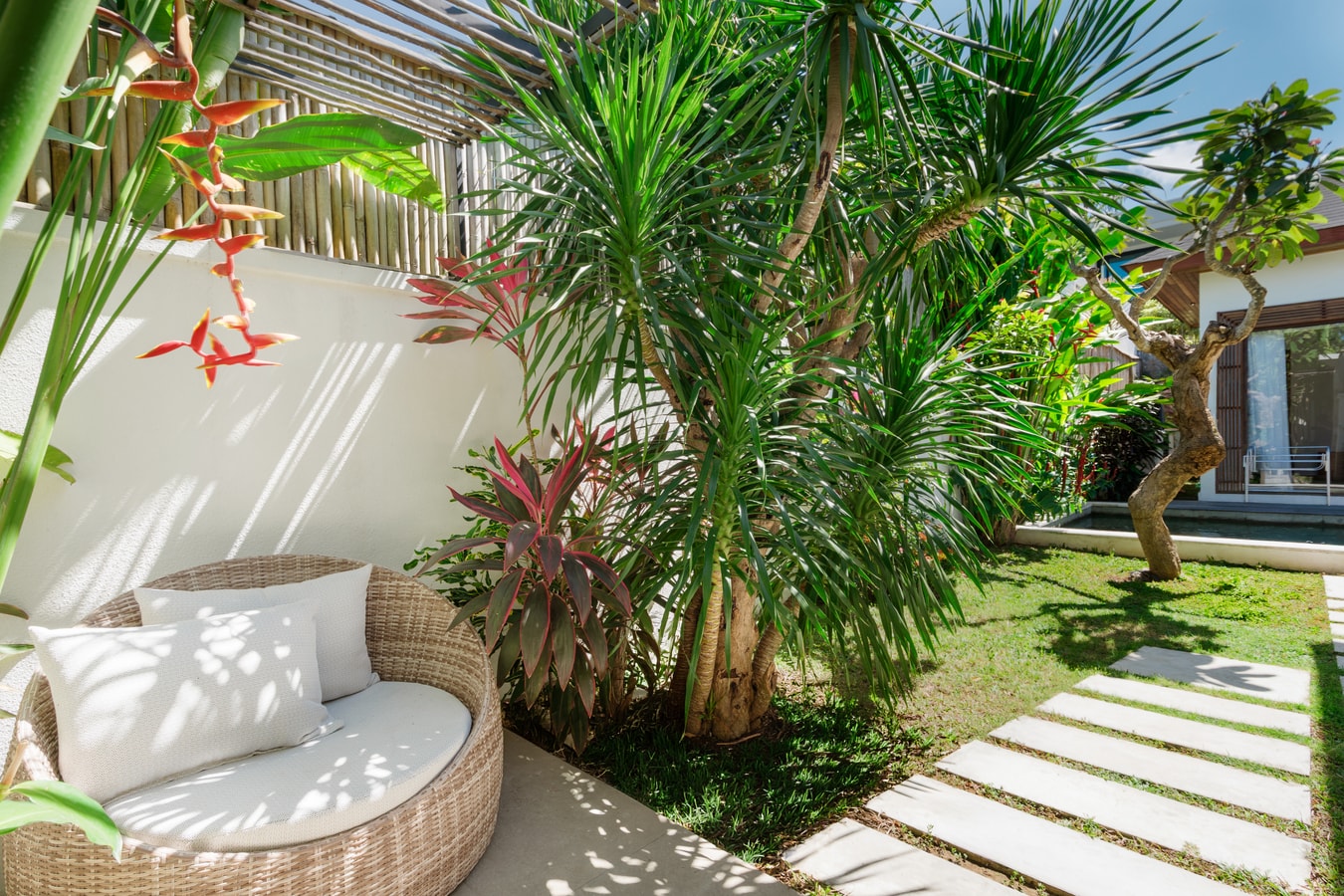 Bernard - Poolside Access & Garden Villa, Uluwatu in Ungasan, Bali — image 9