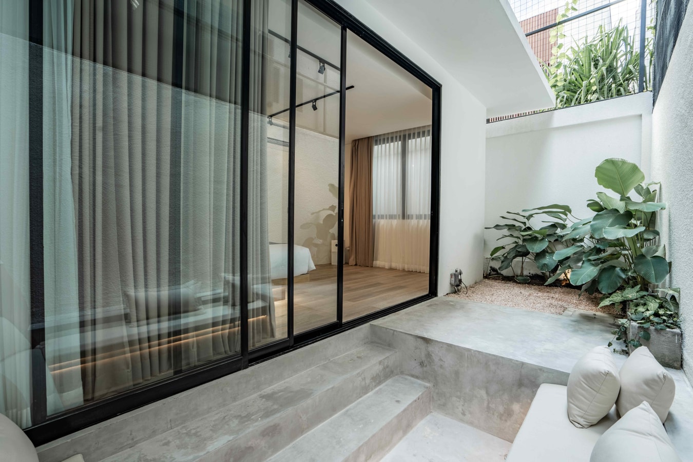 Contemporary Canggu 2BR Villa w/ Pool, Prime Loc in Canggu, Bali — image 17