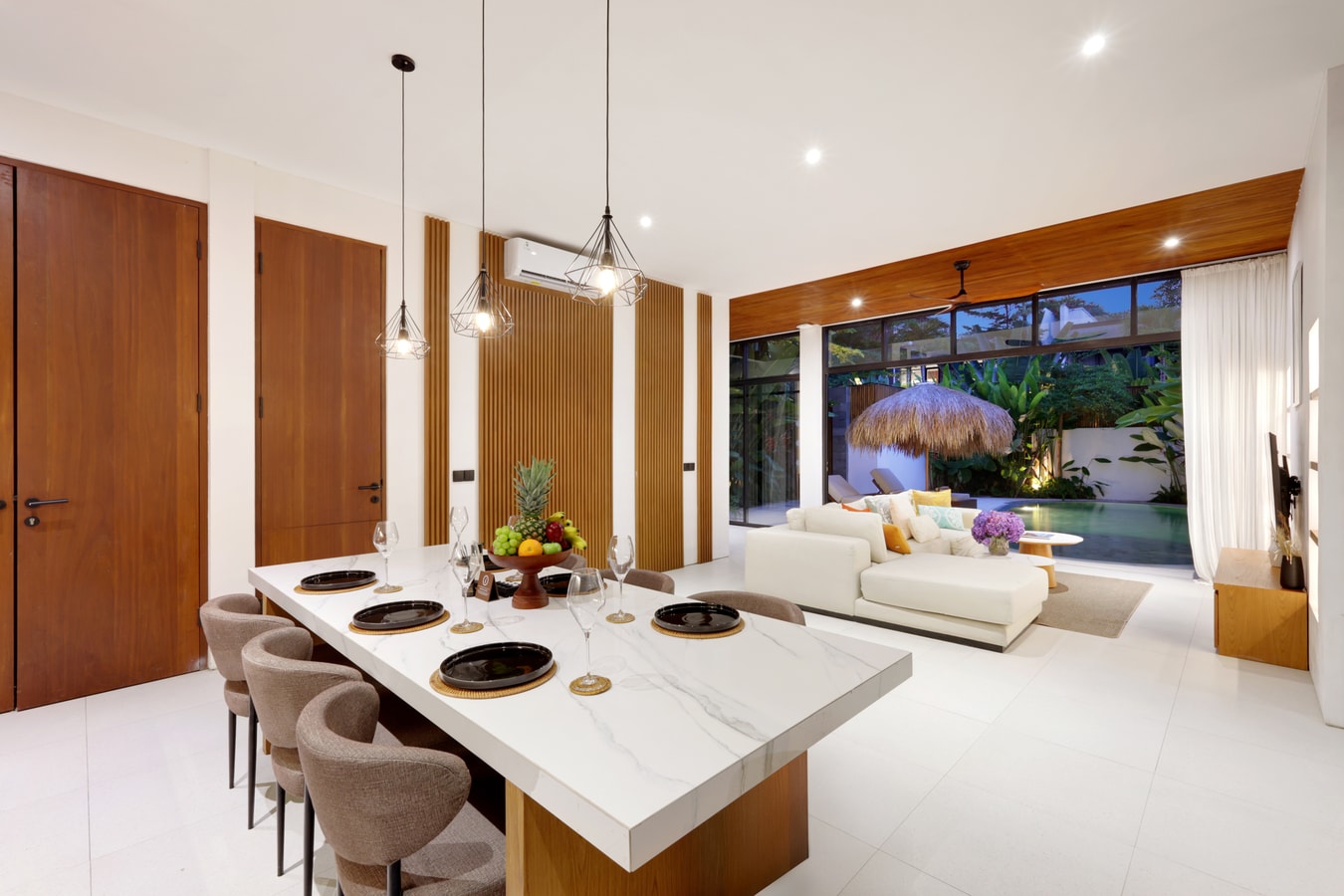 Comfort Stylish 3BR Villa w/ Rooftop & Pool, Canggu in Canggu, Bali — image 13