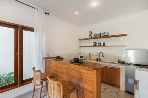 3+1 BR - Near Gwk & Quiet Neighbourhood in Ungasan, Bali — image 6