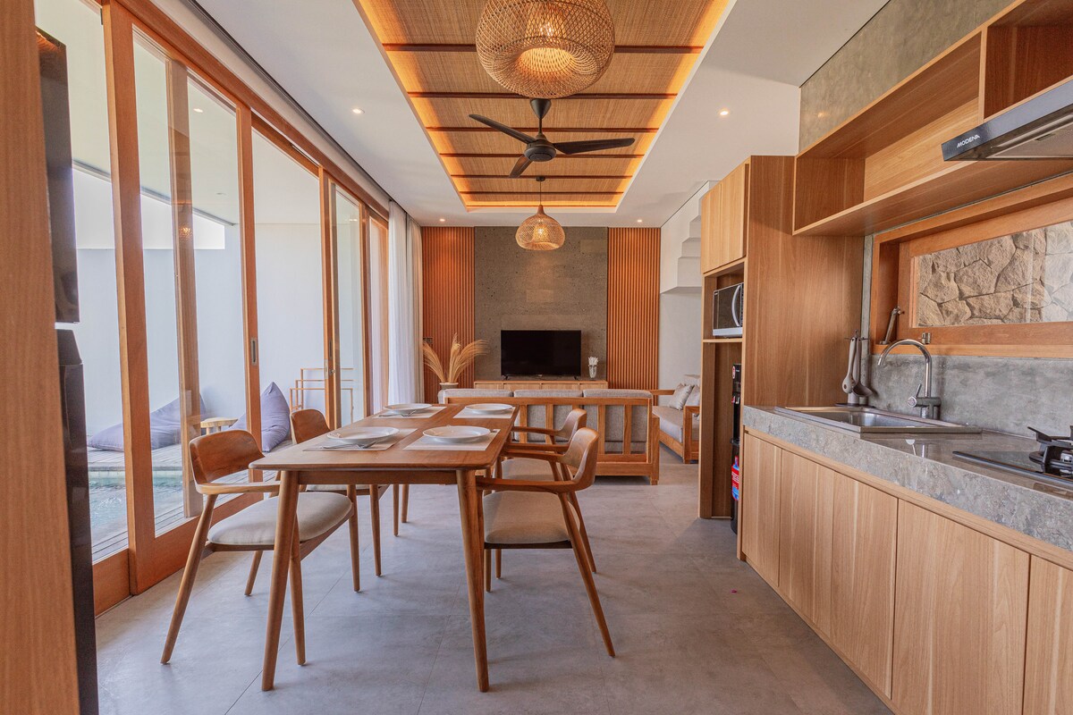 Coastal Surf Escape 2 Bedroom Private Villa in Canggu — image 6
