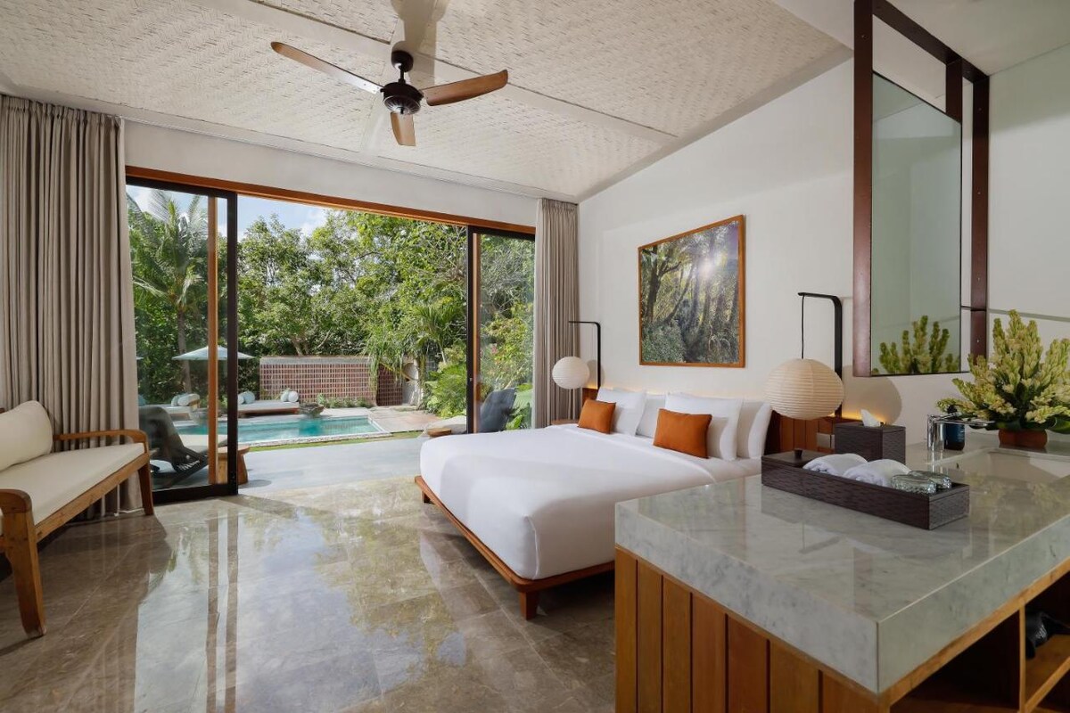 Grand Group Hideaway Private Villa in Canggu — image 3