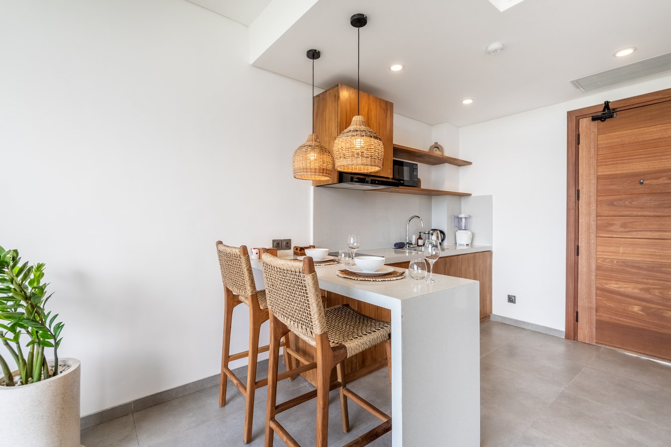 1BR Canggu Luxury Suite | Pool, Sauna & Rooftop in Canggu, Bali — image 13