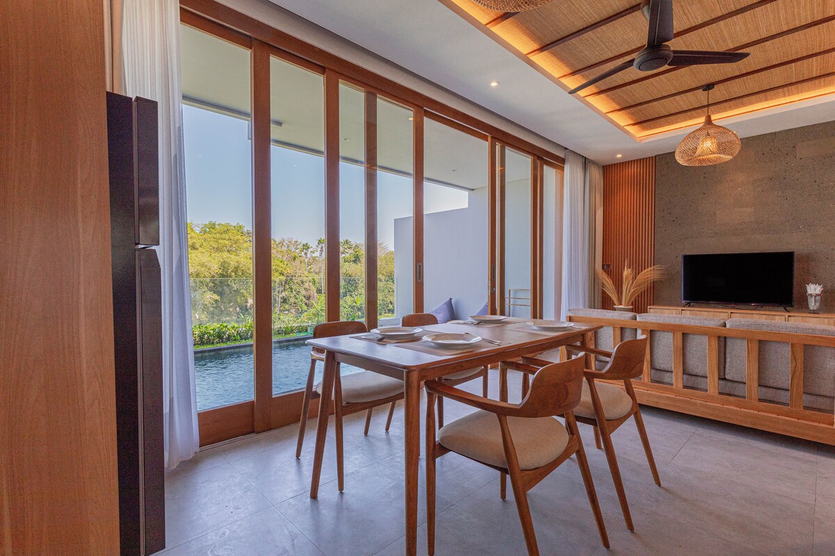 Coastal Surf Escape 2 Bedroom Private Villa in Canggu — image 1