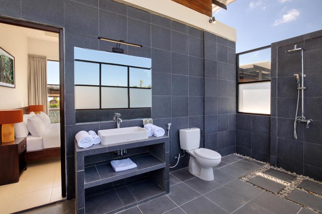 Panoramic Ocean Crown 10 Bedroom Private Villa in Jimbaran — image 7