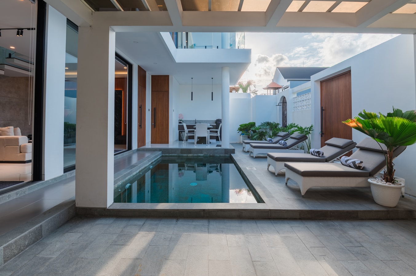 Sky Beach Villa - 2BR with BBQ and Pool, Seseh in Canggu, Bali