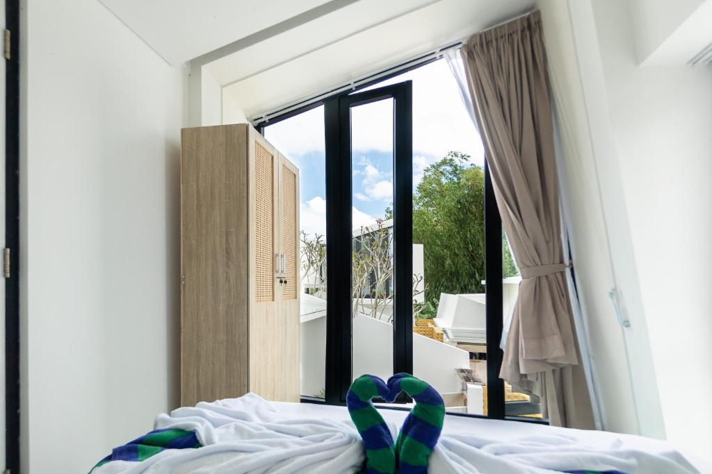 Minimalist Modern Retreat 2 Bedroom Private Villa in Canggu — image 9